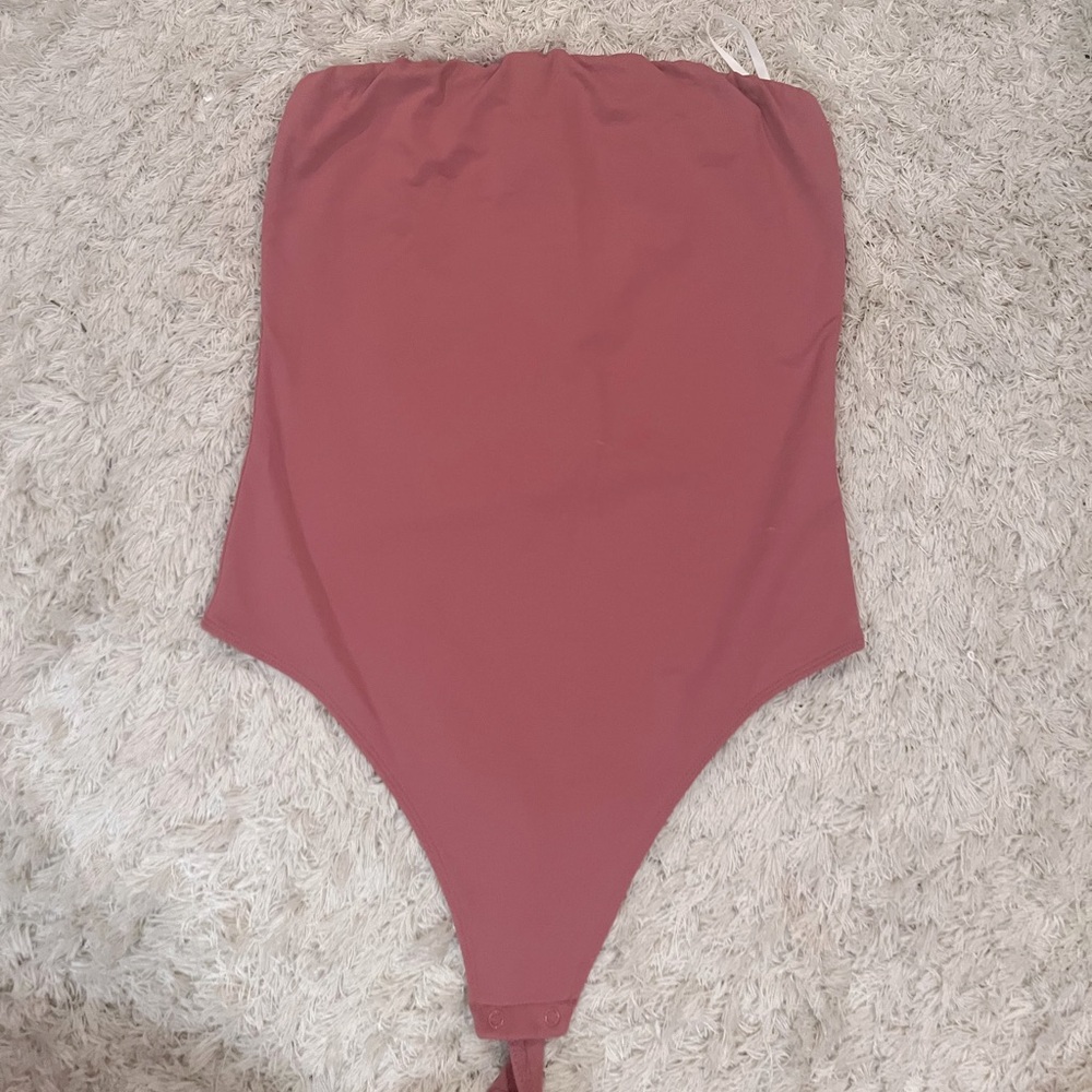 Aritzia Bodysuit in Deep Rose